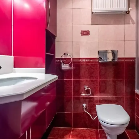 Bright And Flat In Kadikoy With Balcony *